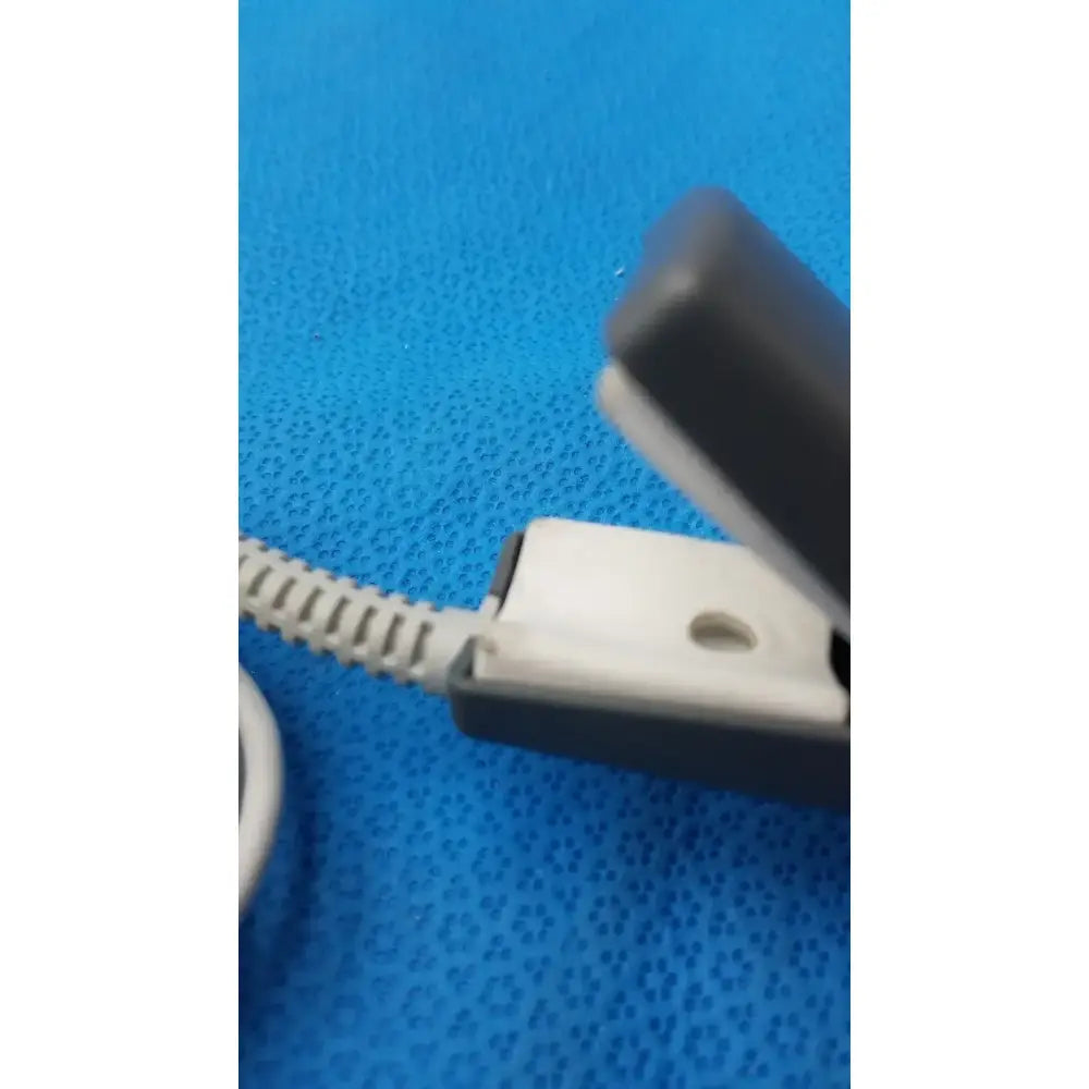 Philips M1196A Adult Clip SpO2 Sensor Original SpO2 Sensor, second-hand product photo 4
