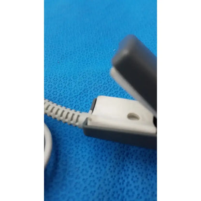 Philips M1196A Adult Clip SpO2 Sensor Original SpO2 Sensor, second-hand product photo 4