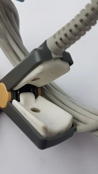 Philips M1196A Adult Finger Clip Spo2 Sensor 3M 8-Pin SpO2 Sensor, second-hand product photo 10