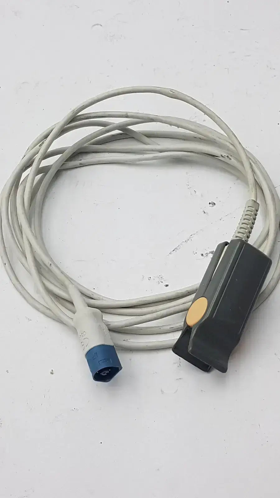 Philips M1196A Reusable Adult SpO2 Clip Sensor SpO2 Sensor, second-hand product photo 1