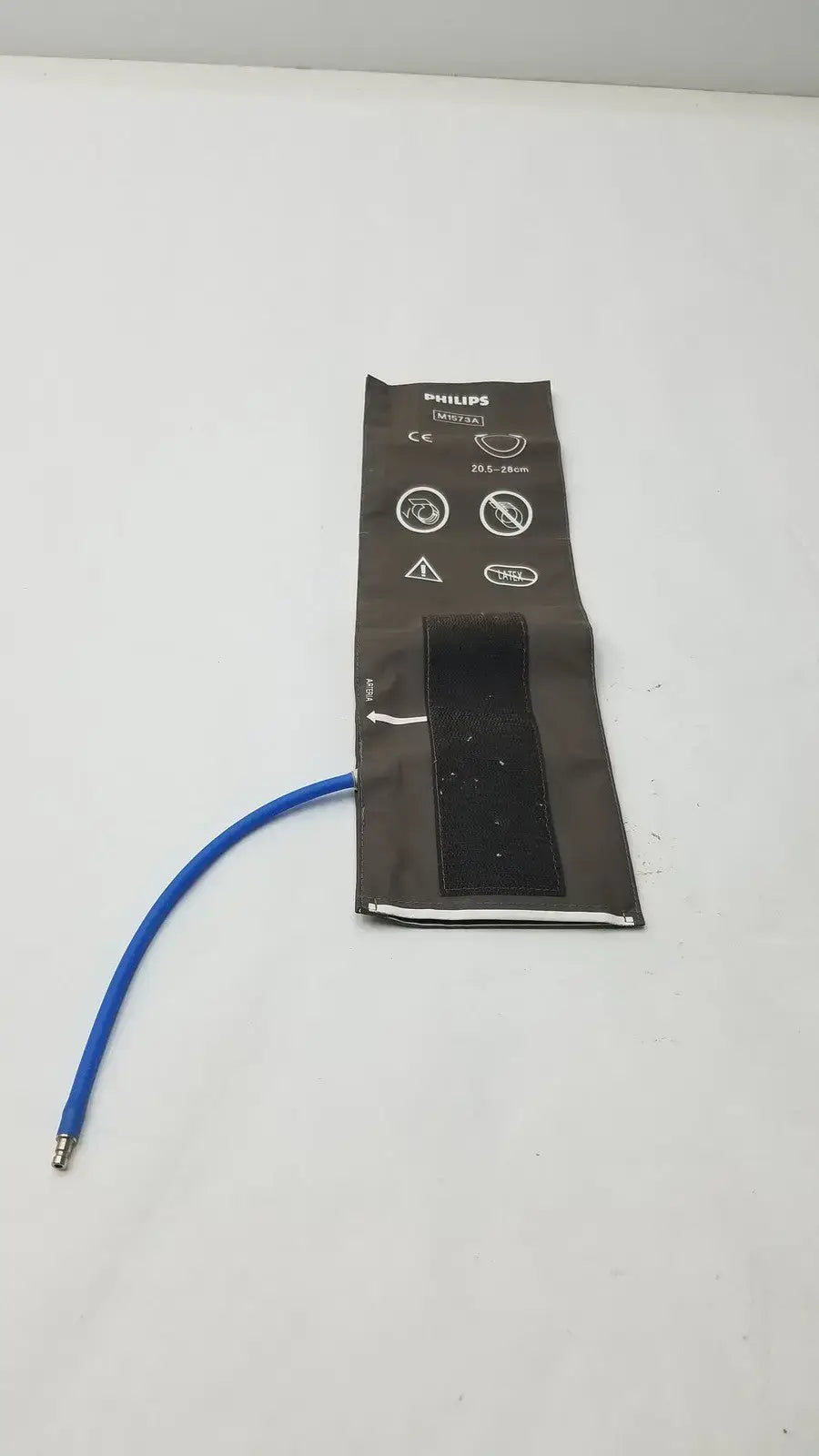 PHILIPS M1573A Comfort Care Cuff Small Adult 20.5cm-28cm NIBP Cuff, second-hand product photo 1