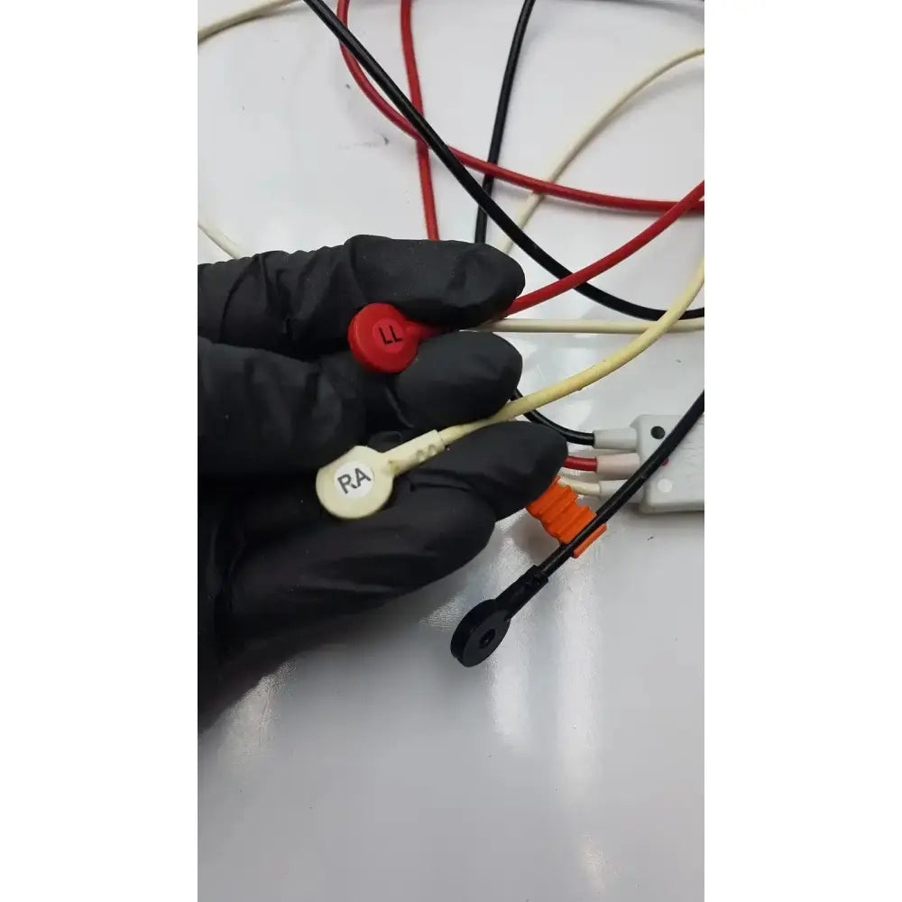 Philips - M1673A Cbl 3 Leadset Snap AAMI ICU leadset With Trunk Cable ECG Leadwire Set, as-is (for parts) product photo 9