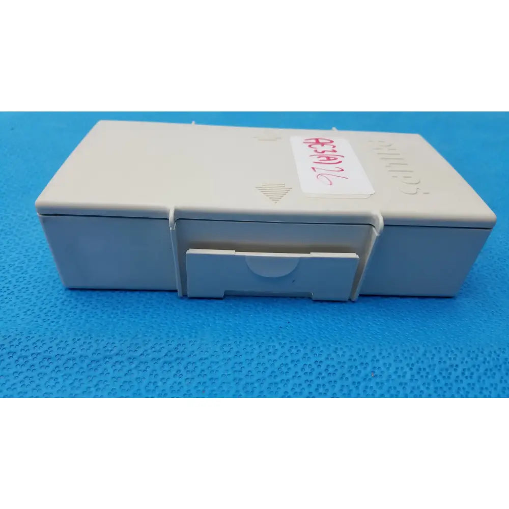 Philips M3538A HeartStart MRx Lithium Ion Rechargeable Battery Lithium Ion Rechargeable Battery, as-is (for parts) product photo 9