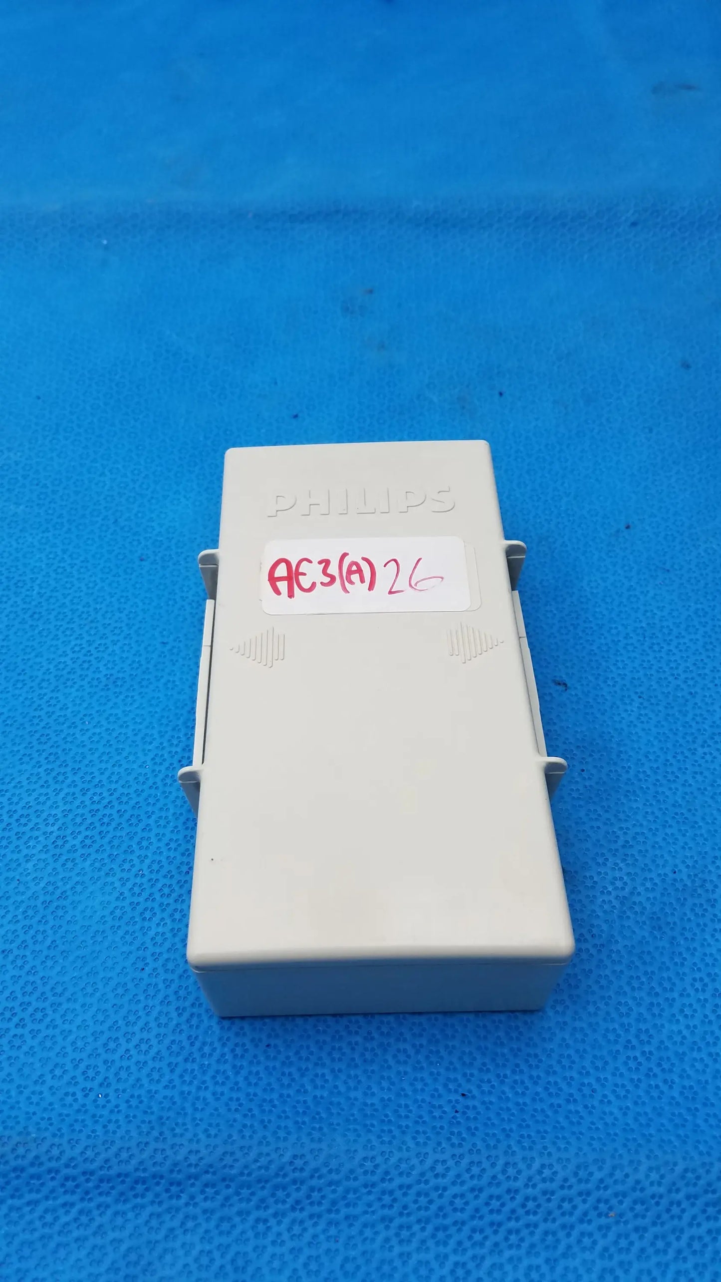 Philips M3538A HeartStart MRx Lithium Ion Rechargeable Battery Lithium Ion Rechargeable Battery, as-is (for parts) product photo 1