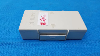 Philips M3538A HeartStart MRx Lithium Ion Rechargeable Battery Lithium Ion Rechargeable Battery, as-is (for parts) product photo 6