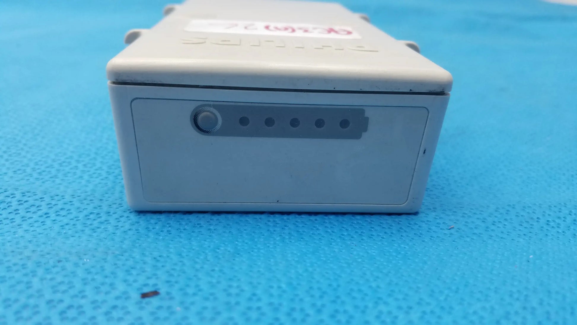 Philips M3538A HeartStart MRx Lithium Ion Rechargeable Battery Lithium Ion Rechargeable Battery, as-is (for parts) product photo 7