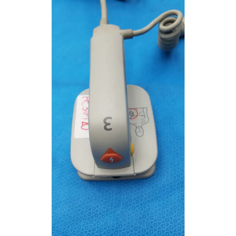 Philips M3543A Water Resistant External Hard Paddles External Hard Paddles, as-is (for parts) product photo 5