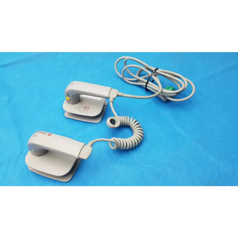 Philips M3543A Water Resistant External Hard Paddles External Hard Paddles, as-is (for parts) product photo 14