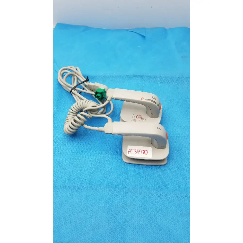 Philips M3543A Water Resistant External Hard Paddles External Hard Paddles, as-is (for parts) product photo 1