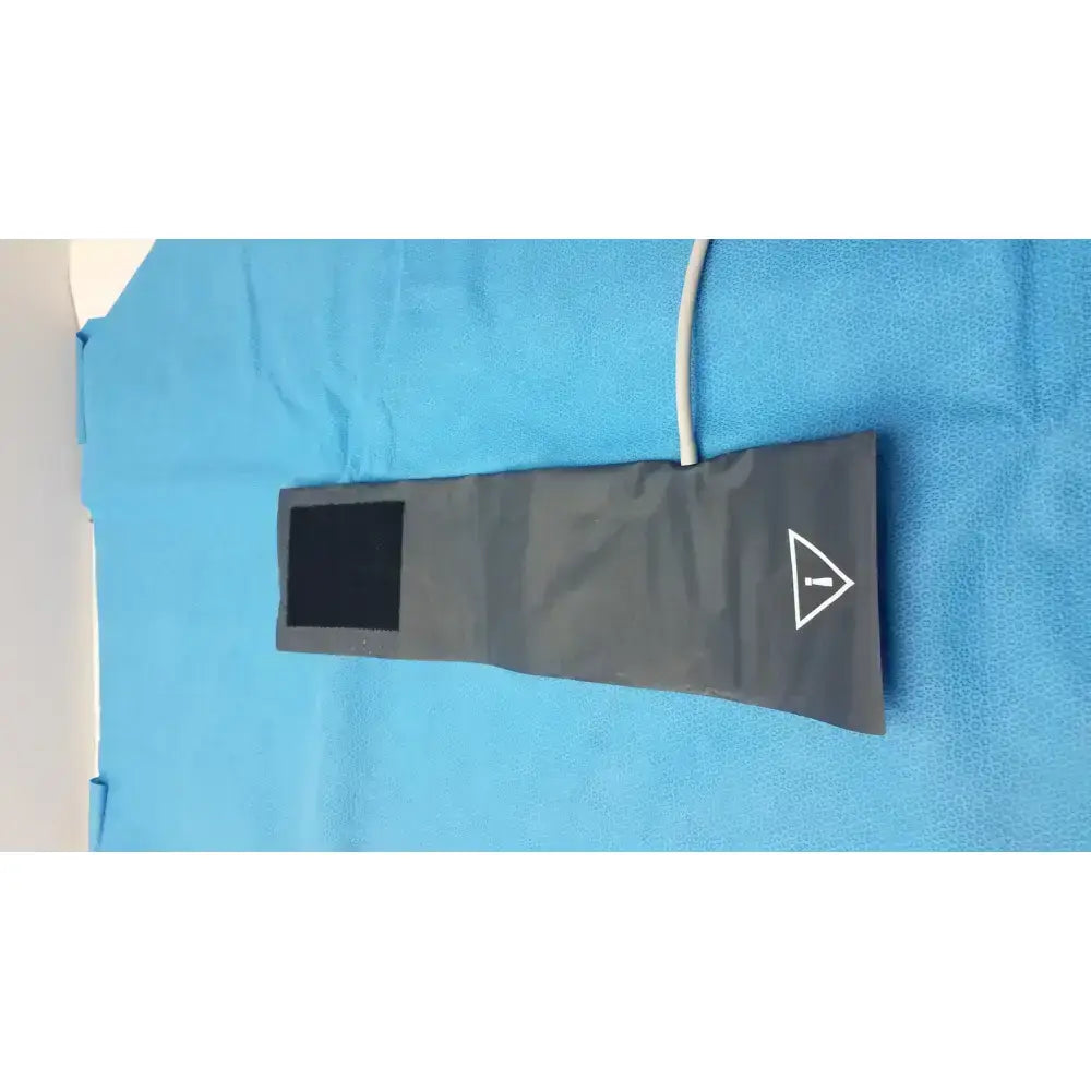 Philips M4555B Adult Blood Pressure Cuff – 27.5–36 cm, Reusable- used Blood Pressure Cuff, second-hand product photo 3