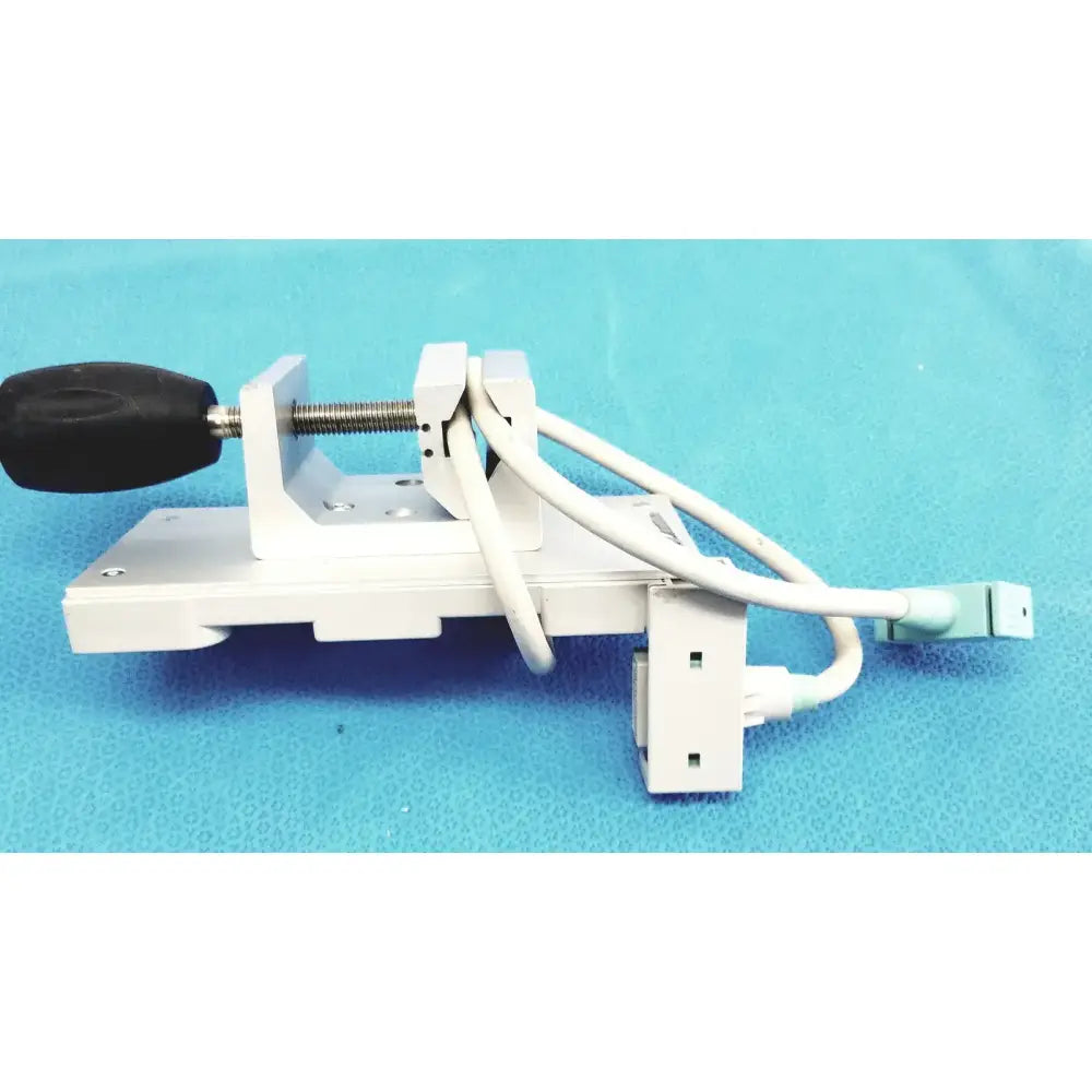 Philips M8040-60101 Universal Clamp Kit with Attache M3081-61626 Cable Mounting Clamp Kit, second-hand product photo 3