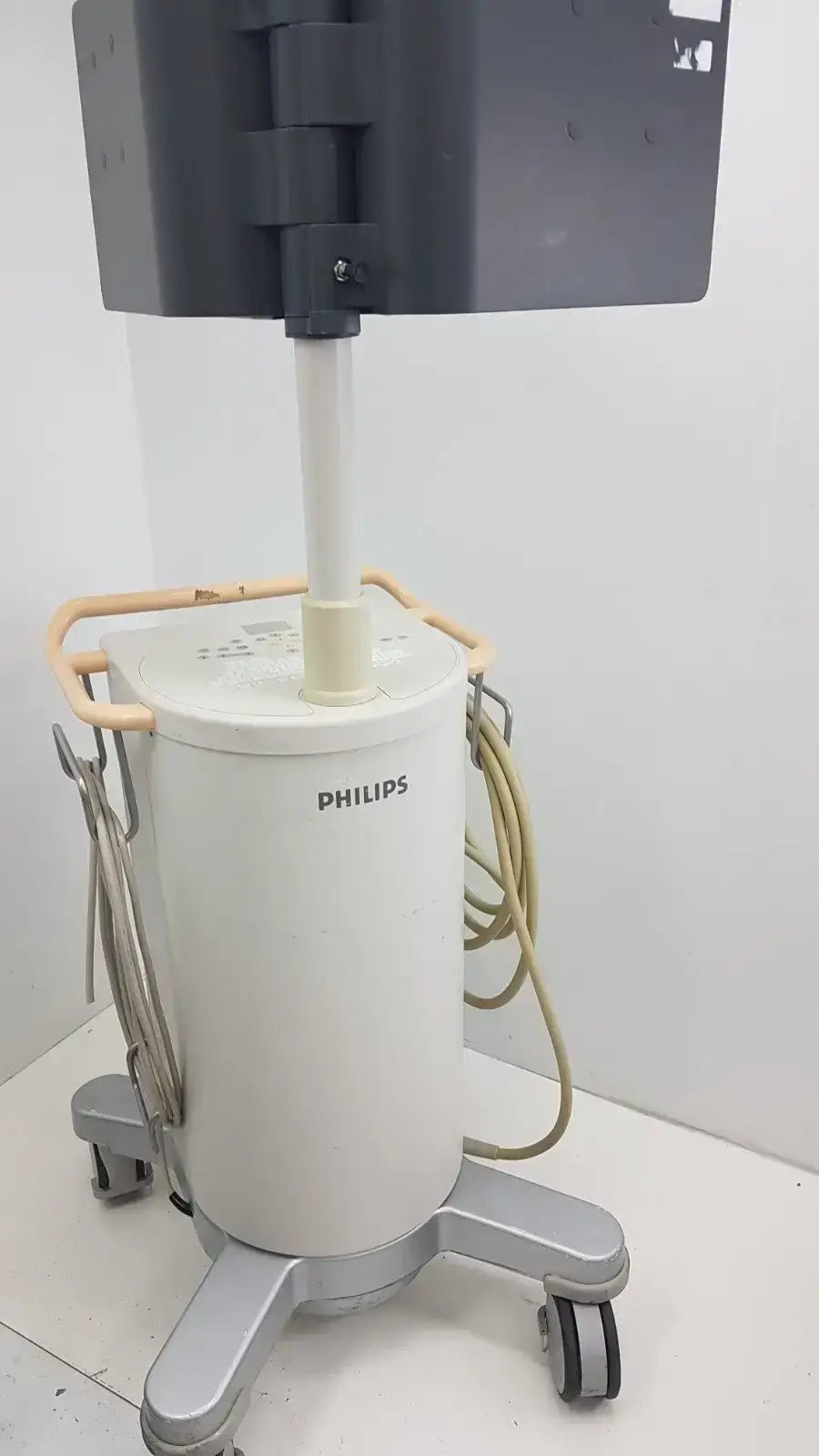 Philips Medical Systems Type 718 095 – Medical Electrical Equipment Medical Electrical Equipment, as-is (for parts) product photo 1