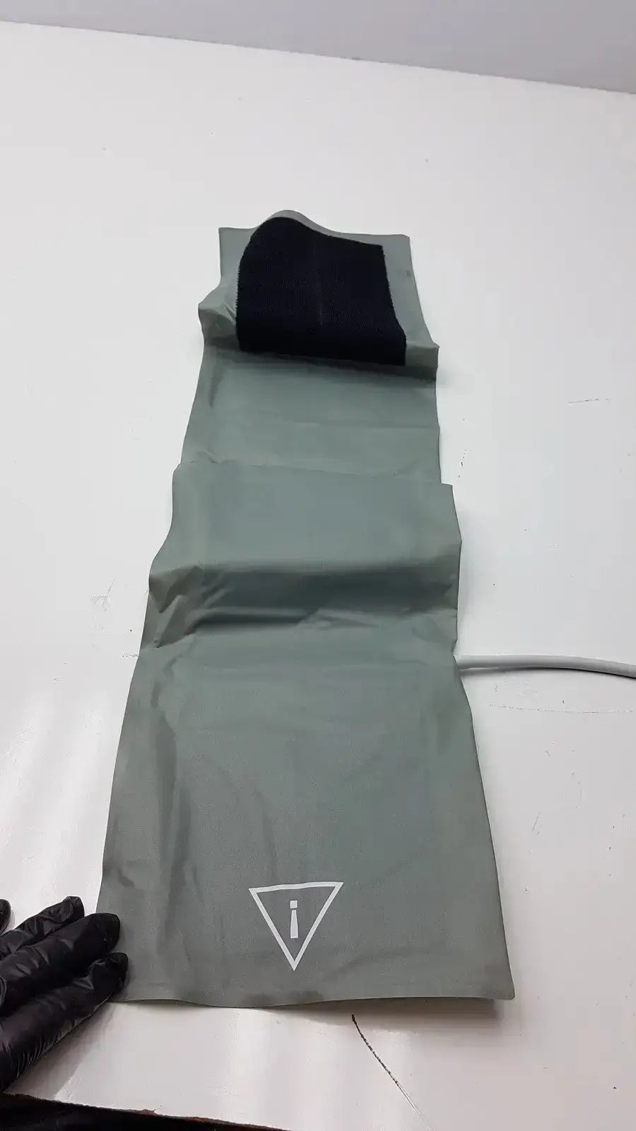 Critikon Phillips M4559B Easy Care Adult Thigh NIBP Blood Pressure Cuff Blood Pressure Cuff, second-hand product photo 4