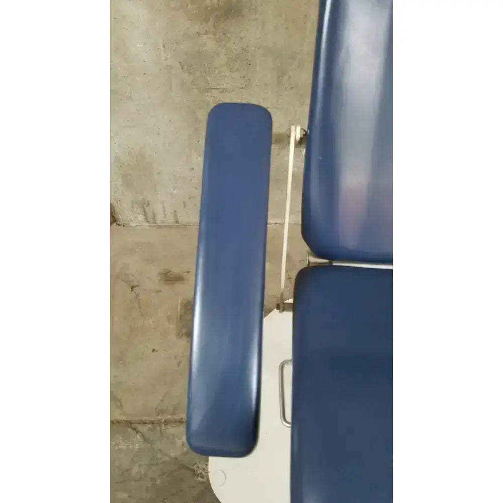 UMF Phlebotomy Chairs UMF Phlebotomy Procedure Chair Phlebotomy Chair, as-is (for parts) product photo 7