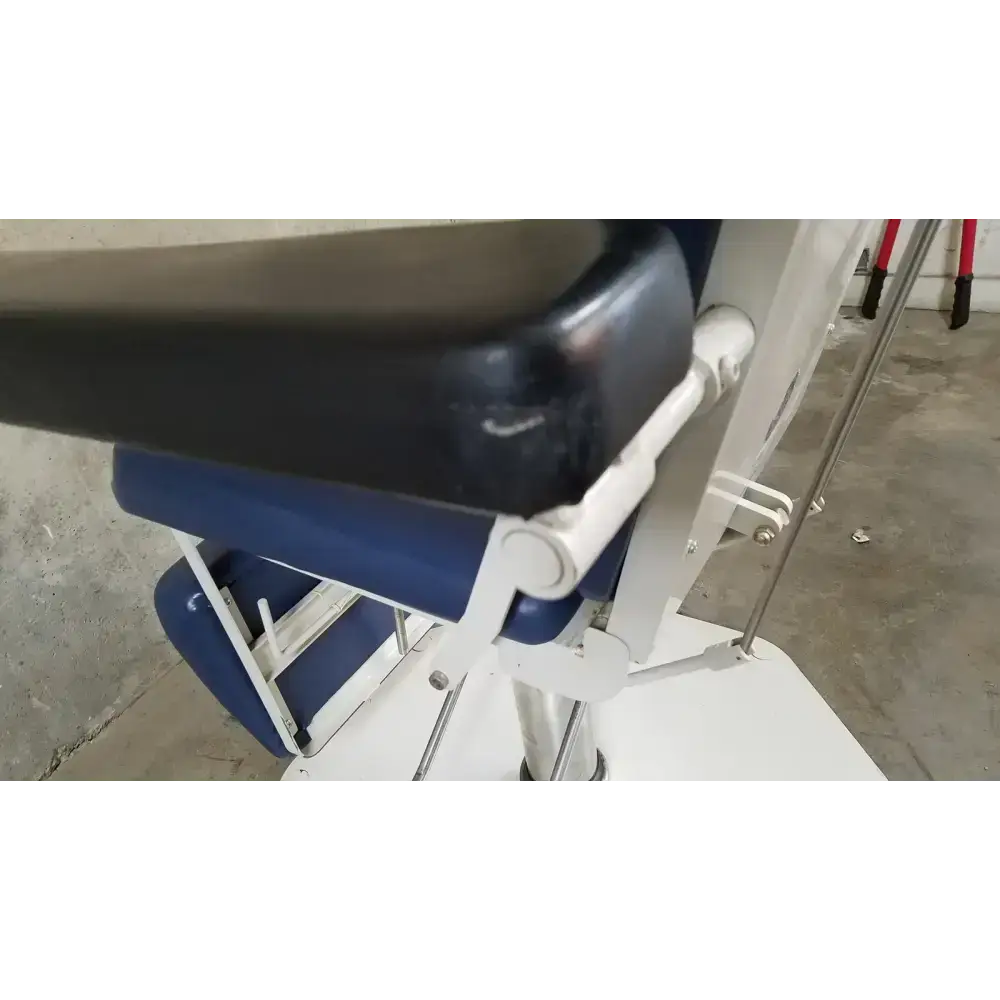 UMF Phlebotomy Chairs UMF Phlebotomy Procedure Chair Phlebotomy Chair, as-is (for parts) product photo 17