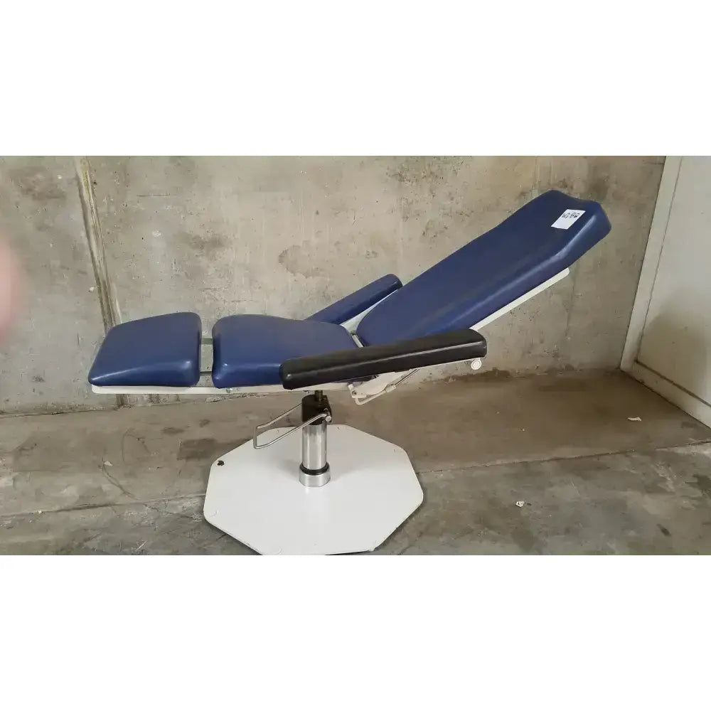 UMF Phlebotomy Chairs UMF Phlebotomy Procedure Chair Phlebotomy Chair, as-is (for parts) product photo 11