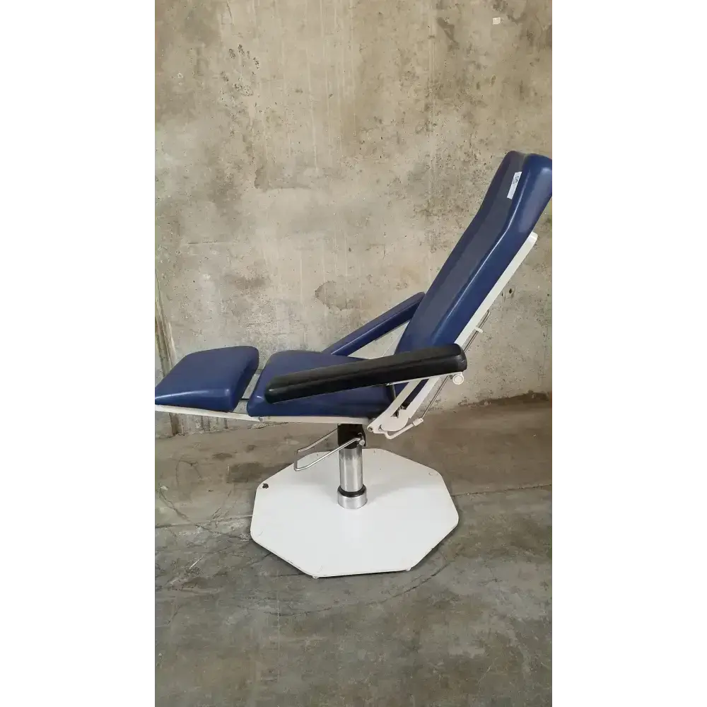 UMF Phlebotomy Chairs UMF Phlebotomy Procedure Chair Phlebotomy Chair, as-is (for parts) product photo 9