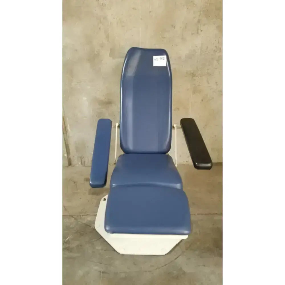 UMF Phlebotomy Chairs UMF Phlebotomy Procedure Chair Phlebotomy Chair, as-is (for parts) product photo 2