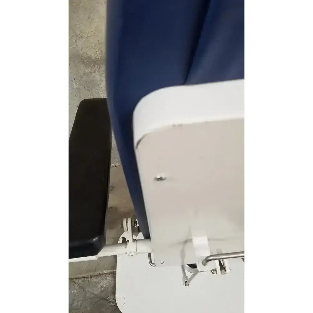 UMF Phlebotomy Chairs UMF Phlebotomy Procedure Chair Phlebotomy Chair, as-is (for parts) product photo 18