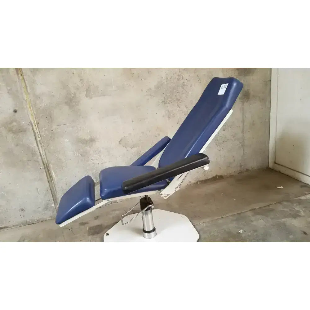 UMF Phlebotomy Chairs UMF Phlebotomy Procedure Chair Phlebotomy Chair, as-is (for parts) product photo 12
