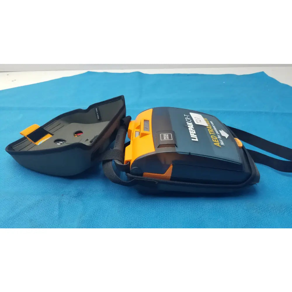 Physio Control LIFEPAK CR-T AED Trainer Defibrillator With Bag P/N 3201508-008 - AED trainer defibrillator