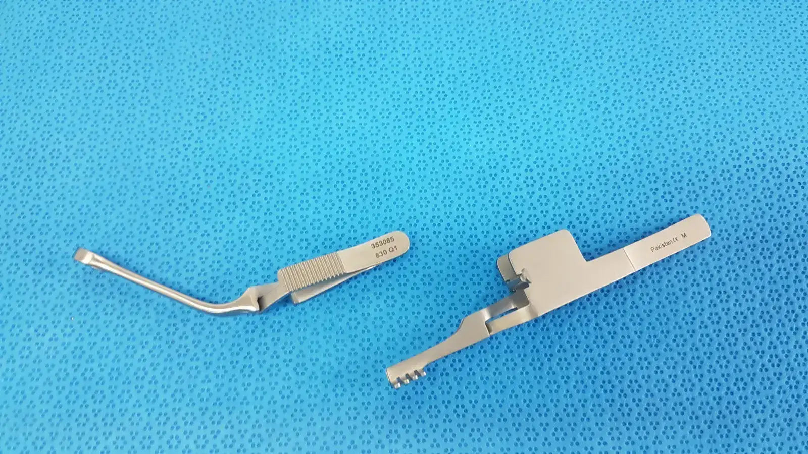 Pilling 353085 Retractor Forceps Tip – Surgical Instrument Component Retractor Forceps Tip, second-hand product photo 1