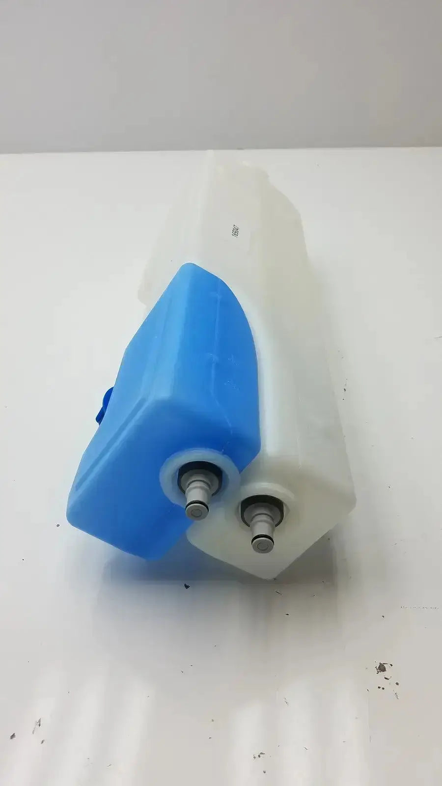 Generic Plastic Universal Tank With 2 Caps Reservoir Tank, second-hand product photo 4