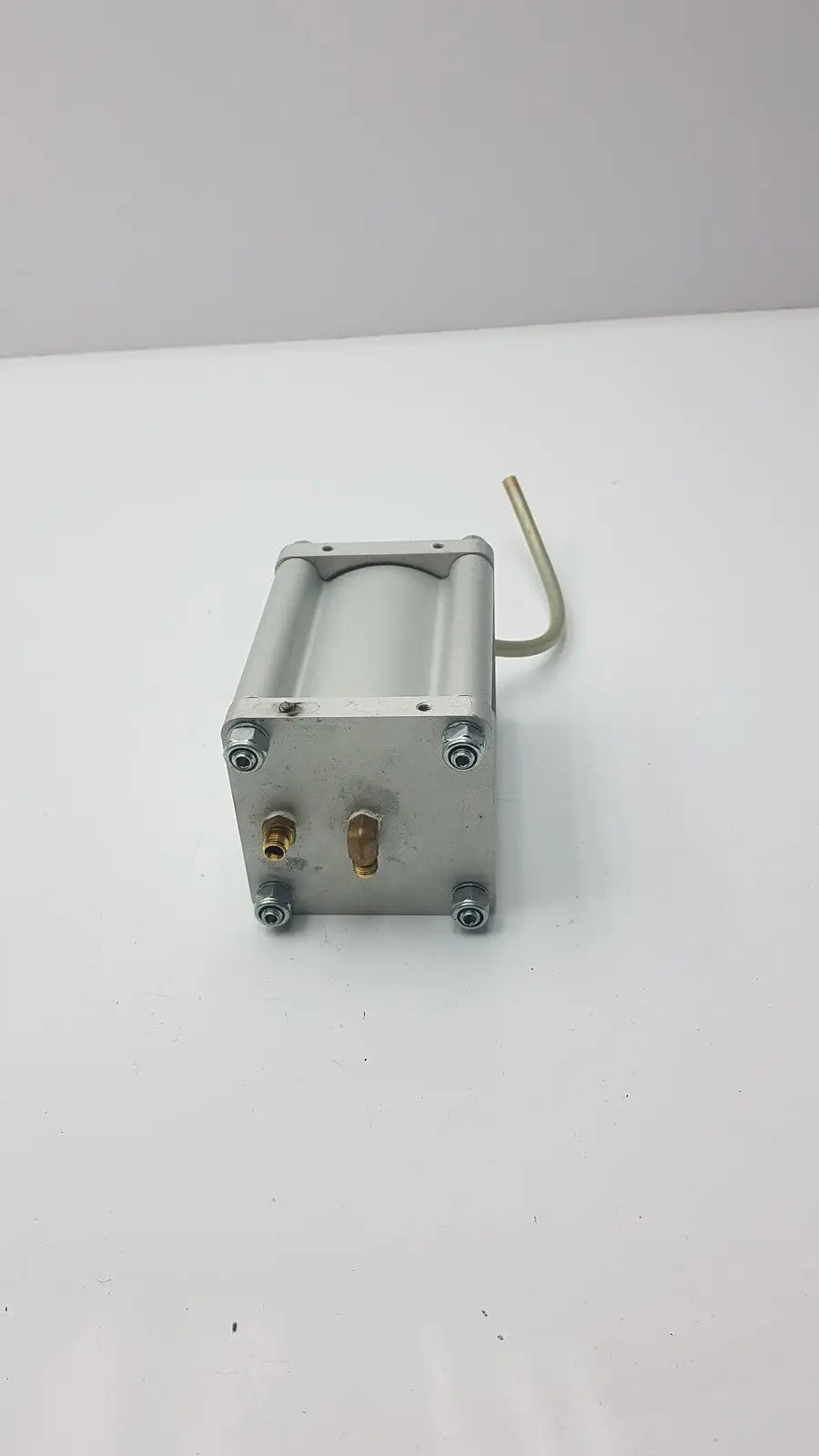 Generic Pneumatic Cylinder Pneumatic Cylinder, second-hand product photo 2