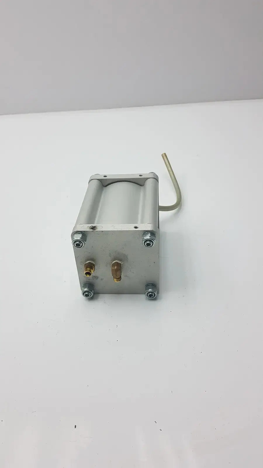 Generic Pneumatic Cylinder Pneumatic Cylinder, second-hand product photo 2