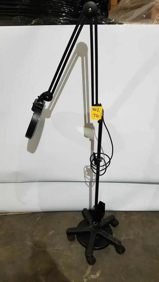 Reuse Medical Portable Magnifying Light Lamp AC110V/60Hz With Rolling Stand Lamps, as-is (for parts) product photo 1