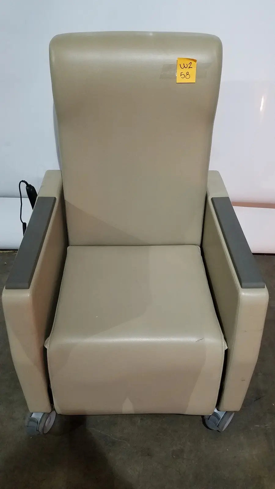 Reuse Medical Power Recovery Recliner - 230925-0352-02 With Hand Control Examination & Operation Tables, as-is (for parts) product photo 1