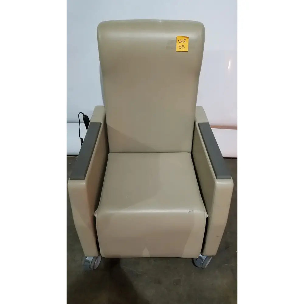 Reuse Medical Power Recovery Recliner - 230925-0352-02 With Hand Control Examination & Operation Tables, as-is (for parts) product photo 1
