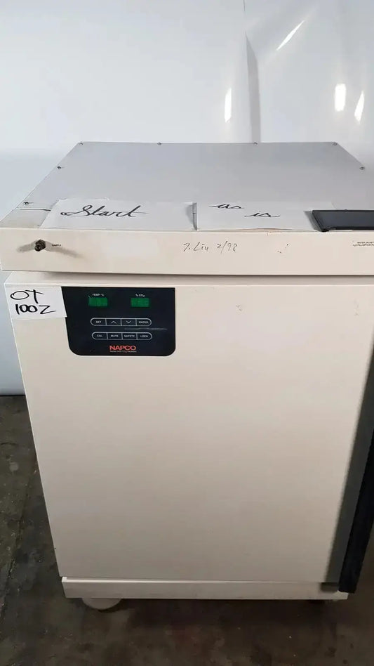 Napco Precision Napco Series 5425, 51200064 Co2 Incubator CO2 Incubator, as-is (for parts) product photo 1