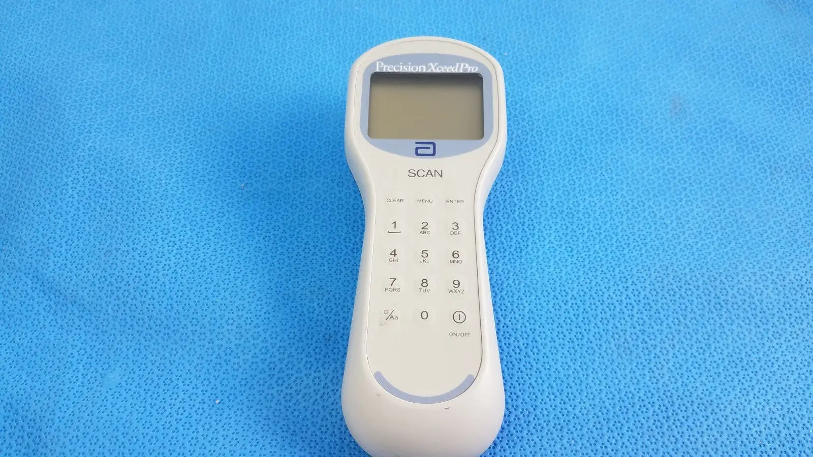 Reuse Medical Precision Xceed Pro Blood Glucose Meter Analyzer Glucose Monitors, second-hand product photo 1