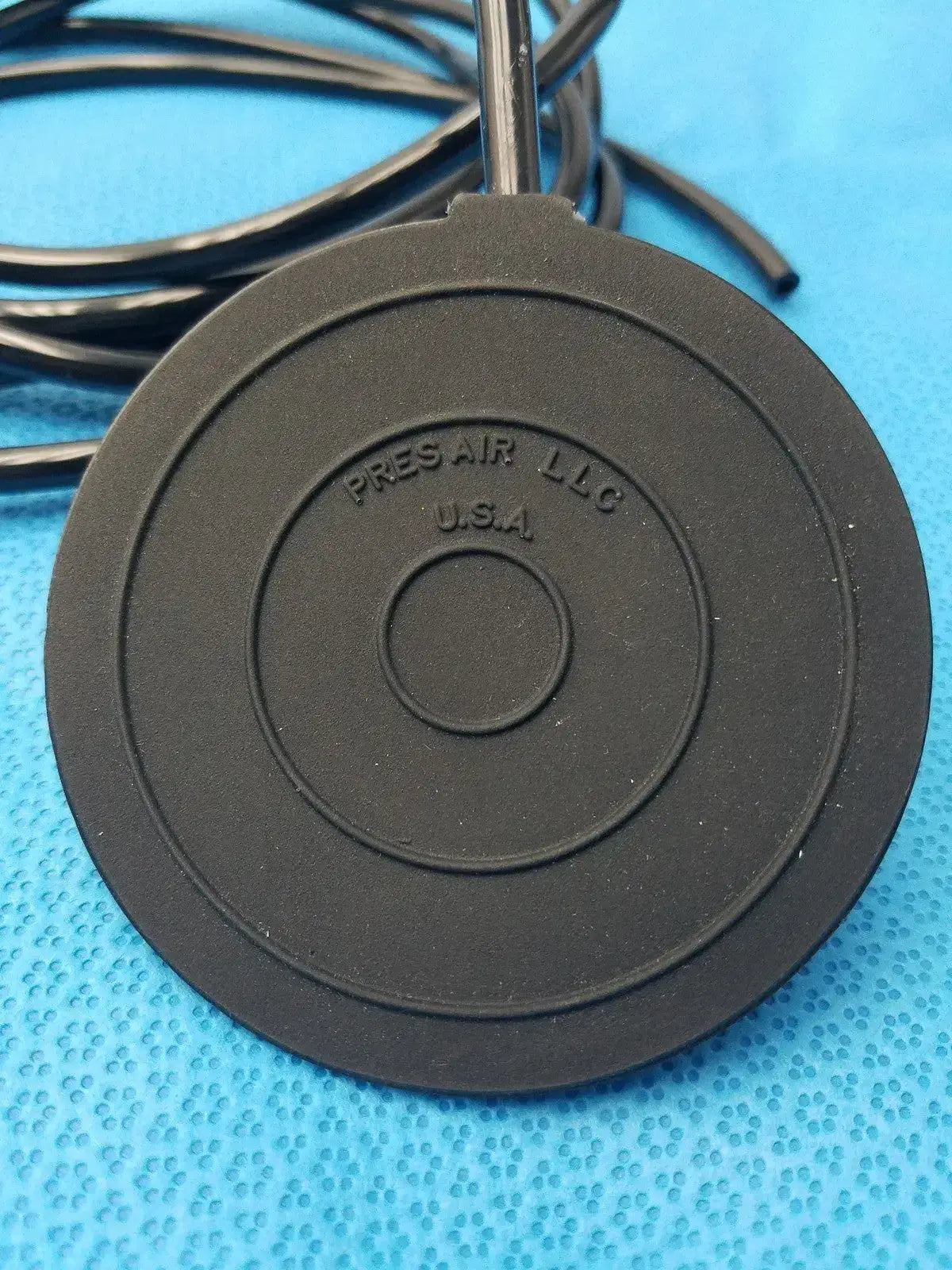 Pres-Air Foot Pedal Switch with Long Air Hose Foot Pedal Switch, second-hand product photo 3