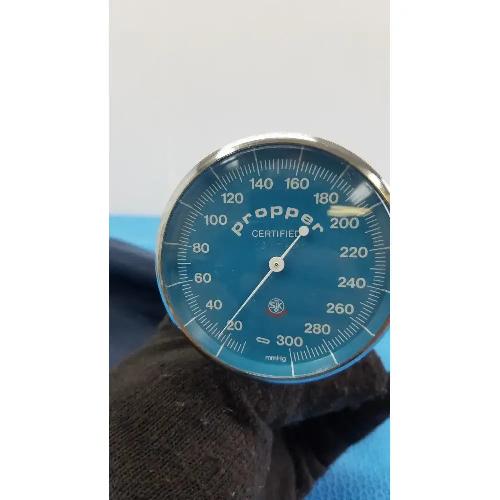Propper Aneroid Sphygmomanometer Blood Pressure Cuff Kit Adult Aneroid Sphygmomanometer Kit, second-hand product photo 2