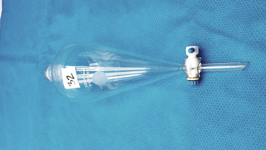 Pyrex 1000 mL Glass Separatory Funnel with Stopper – Borosilicate Glass Separatory Funnel, second-hand product photo 1