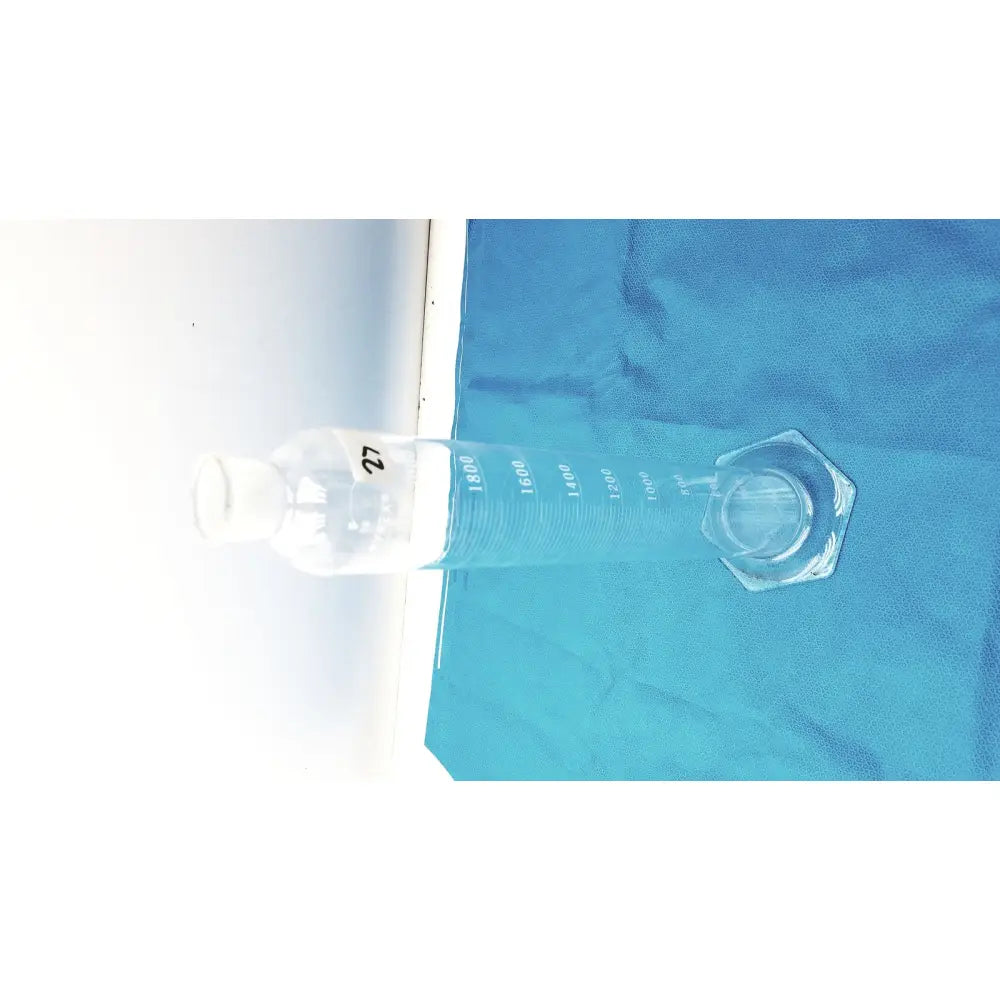 Clear glass pyrex 2000ml graduated cylinder with hexagonal base and milliliter markings made of borosilicate glass