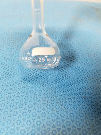 Pyrex 25 mL Wide Mouth Volumetric Flask – Borosilicate Laboratory Glassware Volumetric Flask, second-hand product photo 5