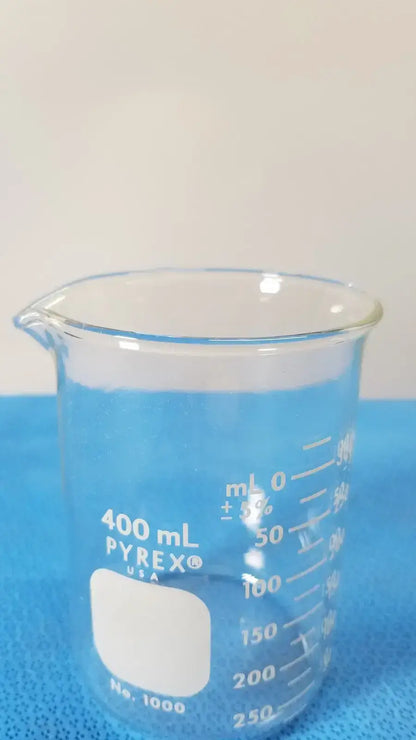 PYREX 400 mL Glass Beaker, Griffin Low Form, Heavy-Duty Laboratory Ware Glass Beaker, second-hand product photo 1