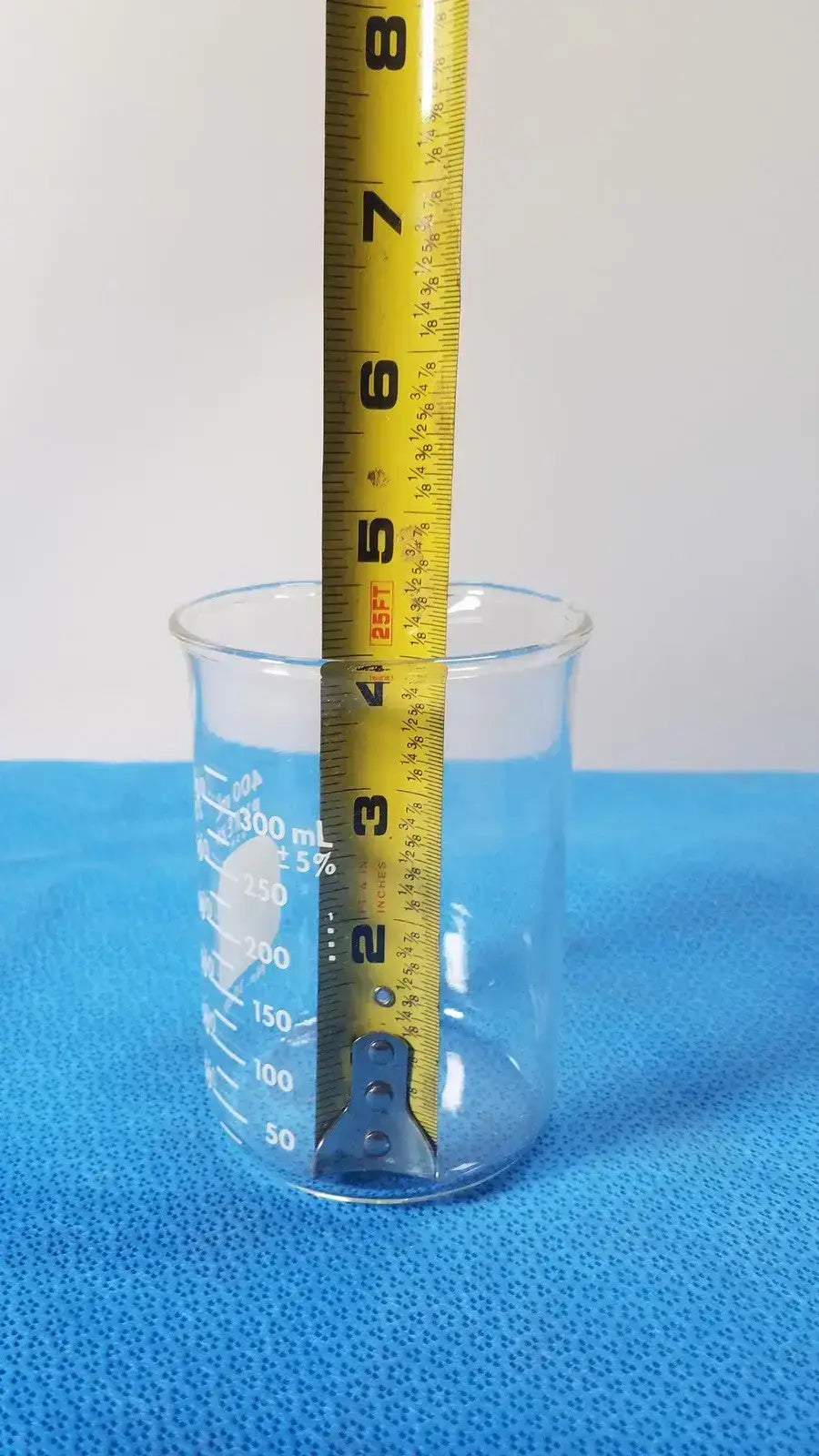 PYREX 400 mL Glass Beaker, Griffin Low Form, Heavy-Duty Laboratory Ware Glass Beaker, second-hand product photo 3