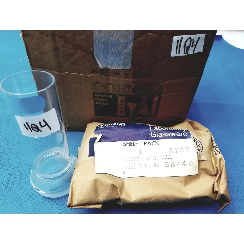 Reuse Medical Pyrex 65/40 Ground Glass Ball Joint – Corning Laboratory Glassware Only Jars & Reagent Bottles, second-hand product photo 1