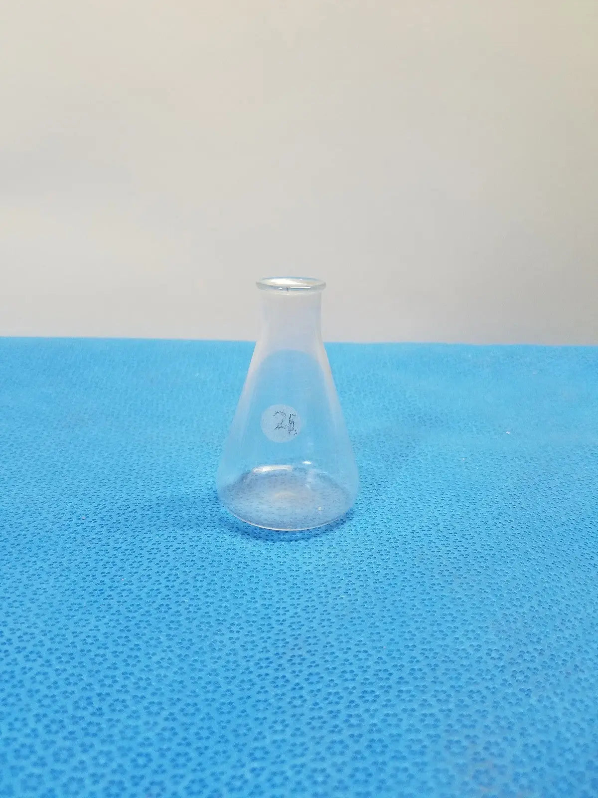 Pyrex Glass 250mL Erlenmeyer Flask Narrow Mouth Heavy Duty Rim Laboratory Flask Erlenmeyer Flask, second-hand product photo 1