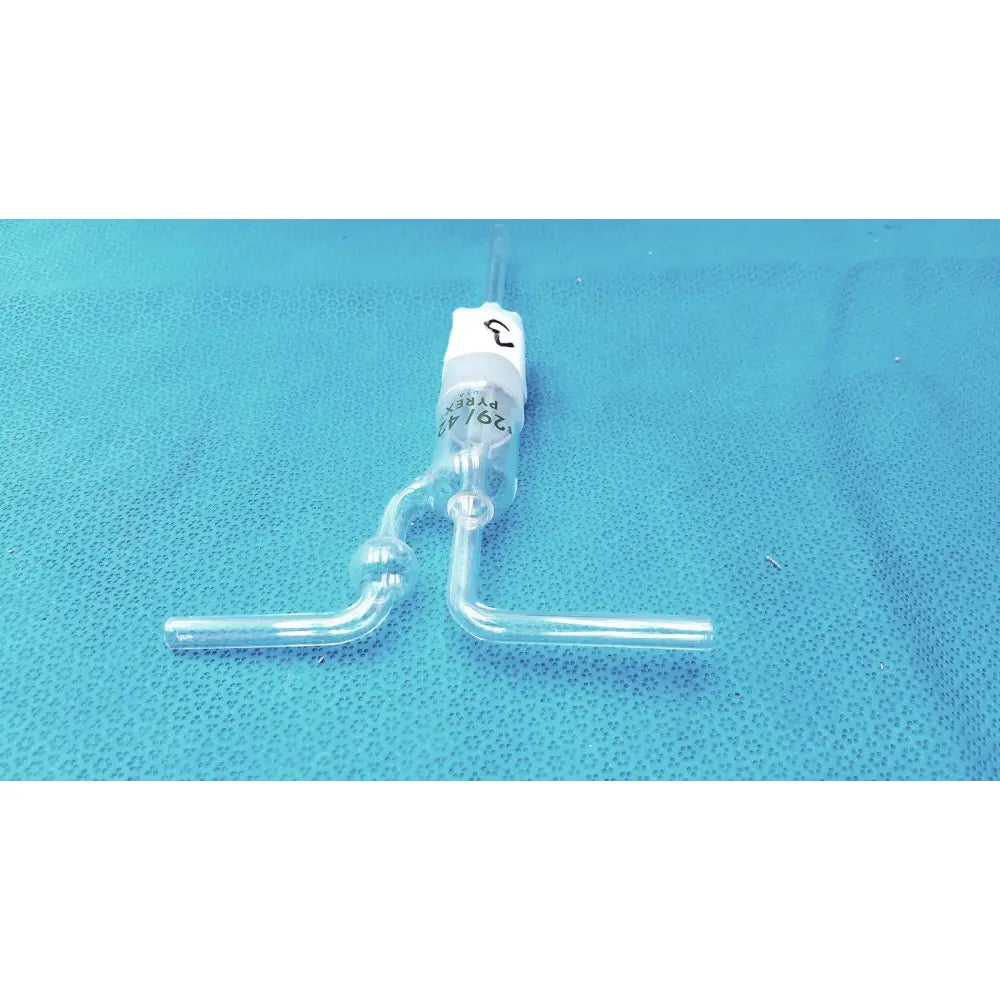 Clear pyrex glass stopper 29/42 with white label and two curved arms for gas washing bottle use