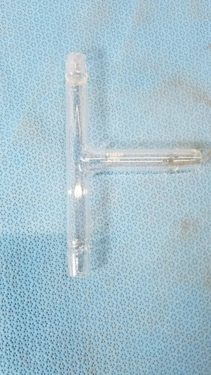 PYREX Glass "T" Shaped Serrated Hose Connecting Tube – 15mm Laboratory Glassware, second-hand product photo 1