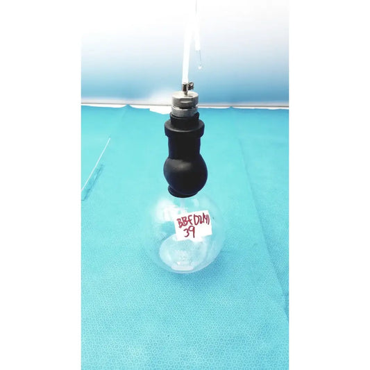 Reuse Medical PYREX GUTH Glass 1000ml Sampling Flask with Black Stopper & Swagelok Fitting Lab Flasks, second-hand product photo 1