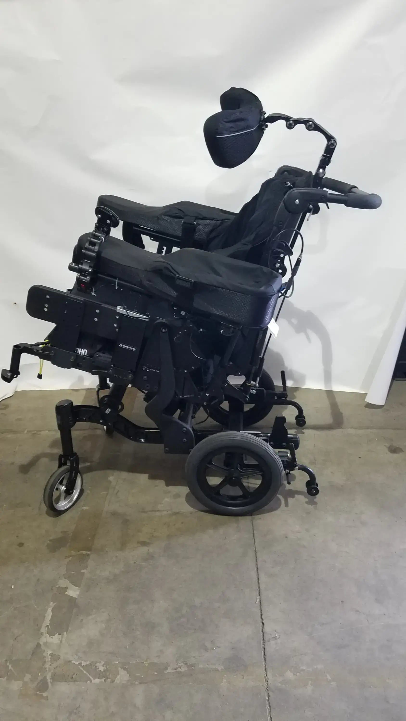 Reuse Medical Equipment Quickie IRIS Tilt Wheelchair w/ Headrest & Comfort Seating Mobility Chair Wheelchairs, second-hand product photo 11