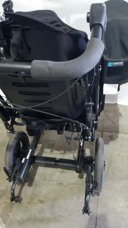 Reuse Medical Equipment Quickie IRIS Tilt Wheelchair w/ Headrest & Comfort Seating Mobility Chair Wheelchairs, second-hand product photo 3