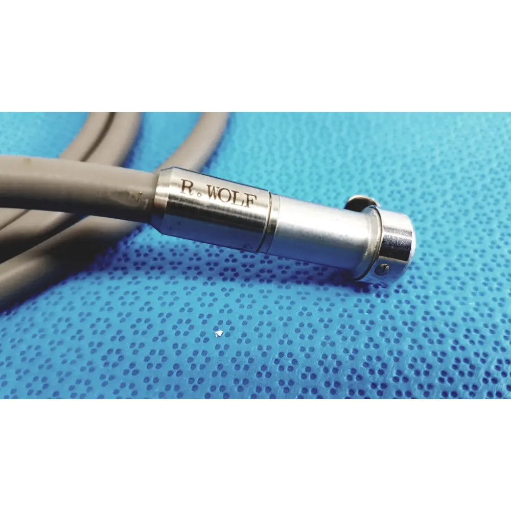 Silver metallic r fiberoptic light cable r wolf 8064.40 for high-quality surgical illumination