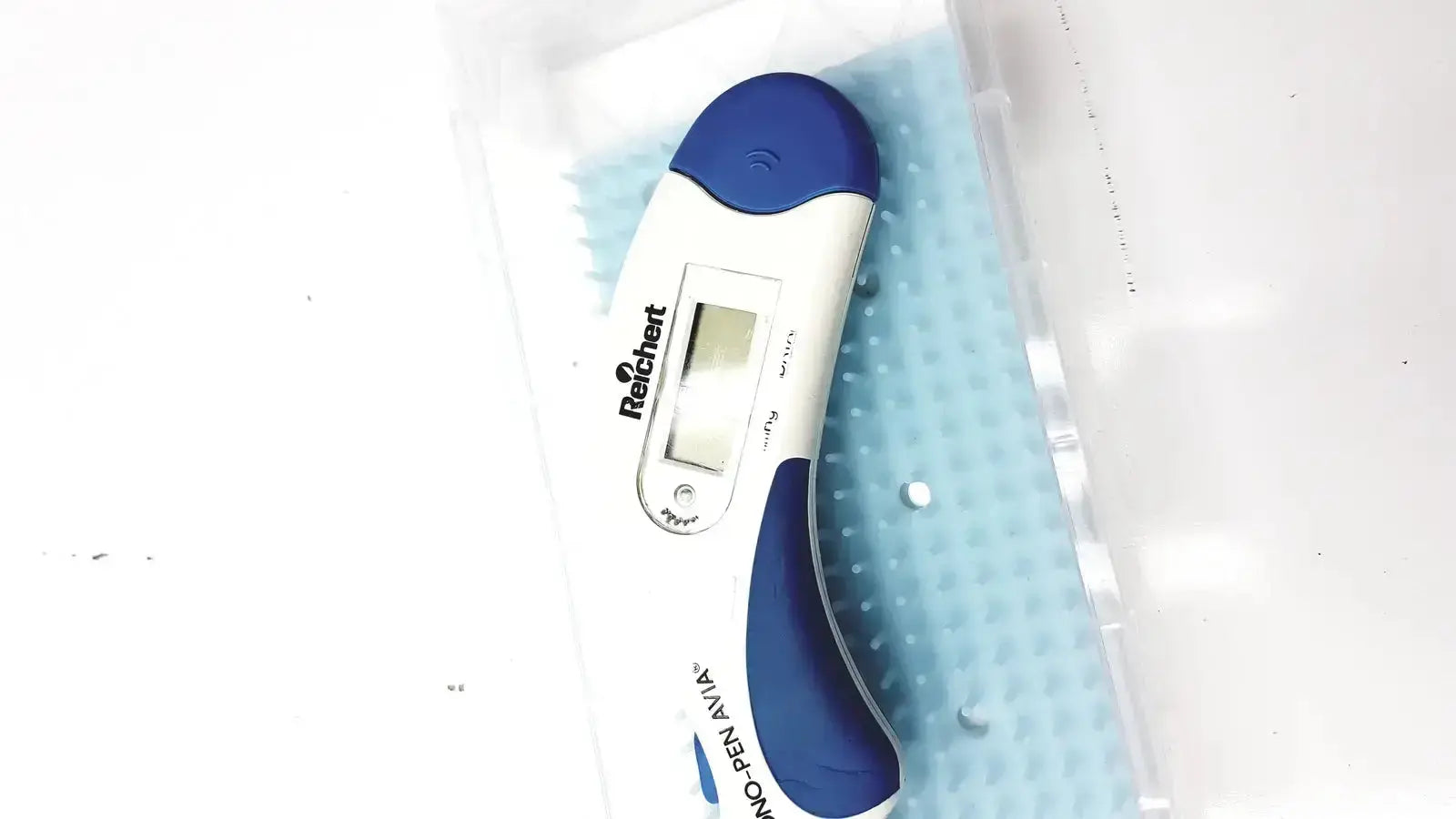 Reichert Avia Tono-Pen Tonometer Tonometer, second-hand product photo 2